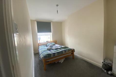 Greenside, Pudsey photo 4