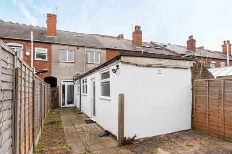 160 Lightwood Road - by Ralph Media Group 01089