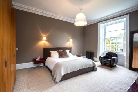 5 bed, 4 bath Detached in Edinburgh - Photo 27