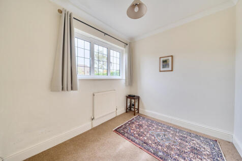 1365259-7-68e93c2...