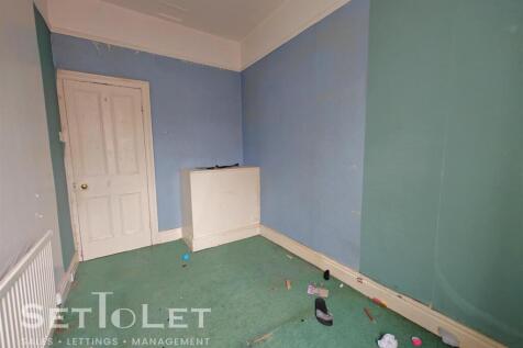 WhatsApp Image 2025-04-18 at 12.56.06 (7).jpeg