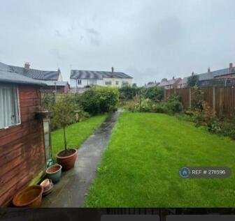 Tuffley Road, Manchester, M23 photo 5