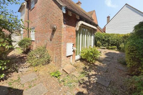 Rear Garden &amp; Side Access