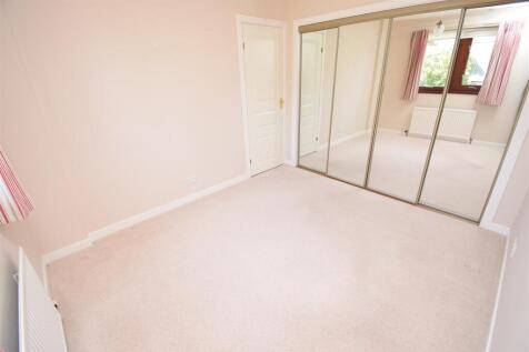 BEDROOM TWO..jpg