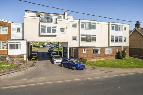 Billingshurst, RH14 - property photo