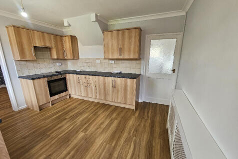 Woodfield Avenue, Lincoln, Lincolnshire, LN6 photo 3