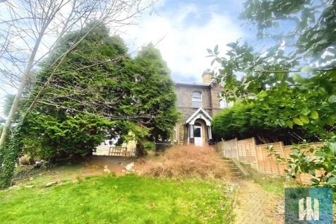 Woodhouse Hill, Fartown, Huddersfield, HD2 photo 3
