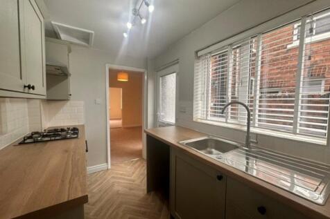 kitchen to dining