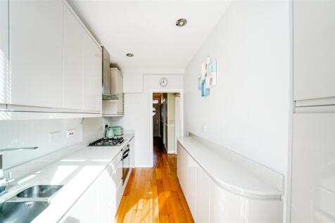 76 Roberts Road-9.jpg