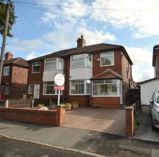 51 Beech Avenue, Whitefield M45 7EN