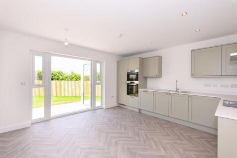 OPEN PLAN LIVING KITCHEN