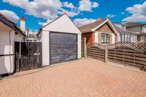 Detached Garage