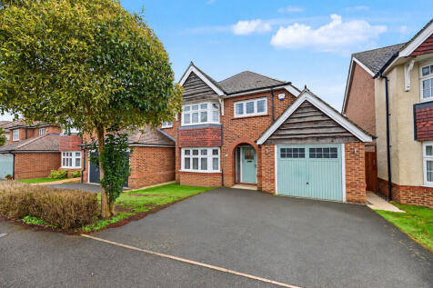 3-bed detached on Ferriby Road, Cawston, Rugby, £1,600/mo