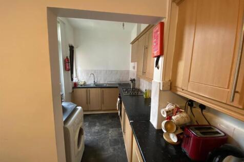 Kedleston Avenue, Victoria Park photo 4