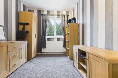 CAM03729G0-PR0111-STILL011