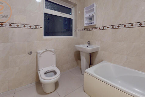 172-Beddington-Lane-Bathroom 1