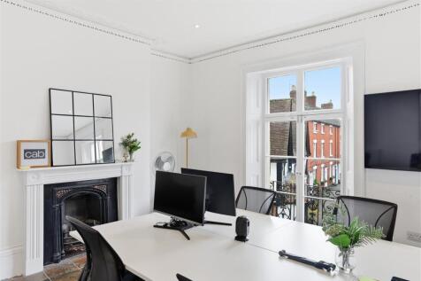 10 Church Street Alcester 2066-32.jpg