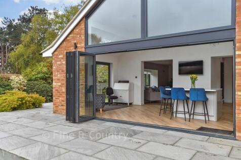 External Lifestyle Photograph