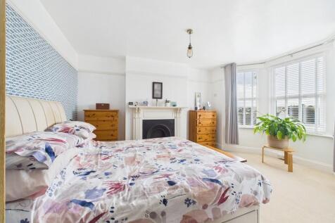 CAM02089G0-PR0561...