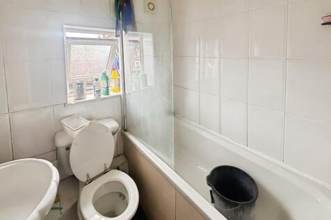 48874cd2-WhatsApp...