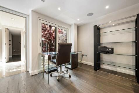 Butlers Wharf SE1 2YE-11.jpg