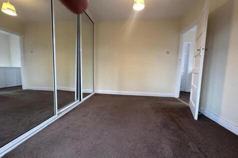 Weston Drive, Stanmore photo 3