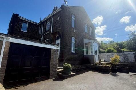 1 Nursery House Front New.jpg