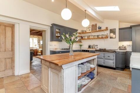 Living Family Kitchen - C.jpg