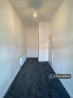 Large Single Bedroom