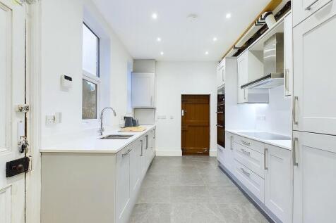 CAM04914G0-PR0043...