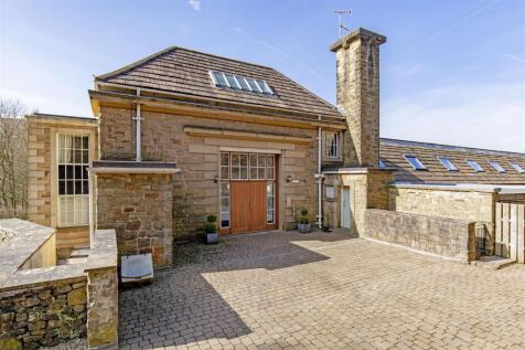 Front External-1.jpg