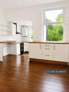 Spacious Kitchen Diner
