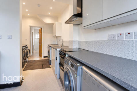 Aldborough Road South, Ilford photo 5