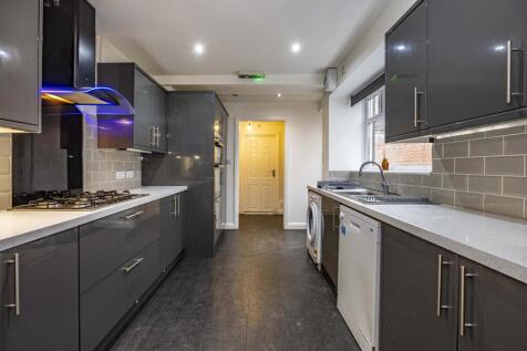 2 Cranmer Grove, Nottingham, NG3 4HE photo 5