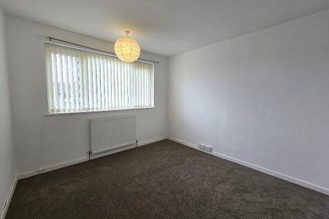 Rugby Road, Binley Woods -Front Bedroom.jpg