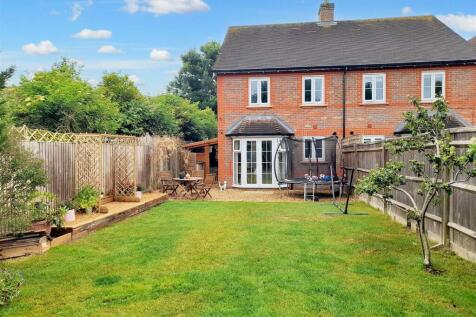 Rear garden 7 new.jpg