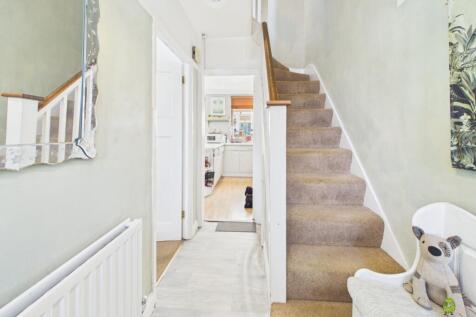 Presented by Clinton at EweMove Bexleyheath and Da