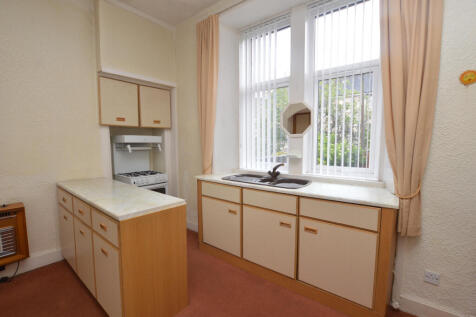 Kitchen/ Dining Room