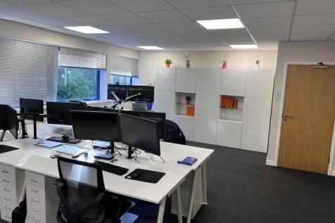 Office to rent Image 5