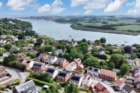 Drone Far New 3.jpg