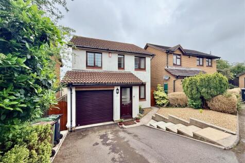 REDWOOD DRIVE, PLYMPTON, PLYMOUTH PL7 2FS