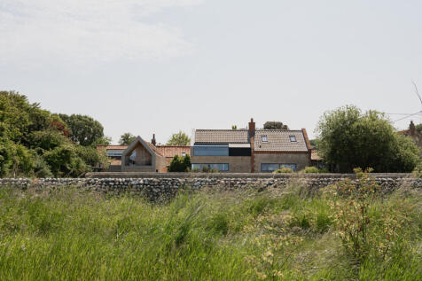 292238 - Seven Whistlers, Salthouse (exteriors)...