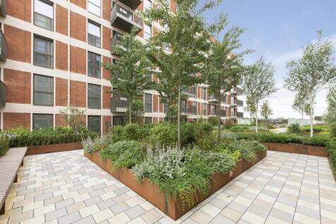 52816 Hi res (14).jpg