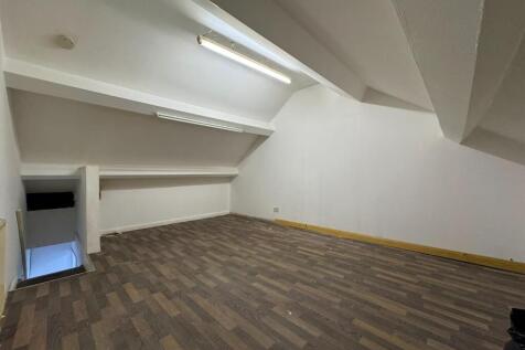 Retail Property (high street) to rent Image 4