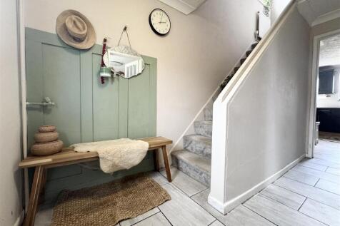 ENTRANCE HALLWAY