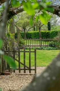 GARDEN SCENE.jpg
