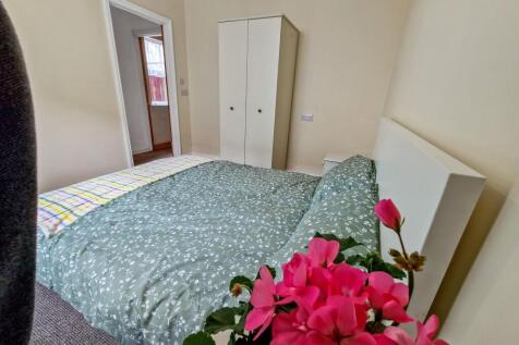 St Peters Road, Wisbech, PE13 photo 3