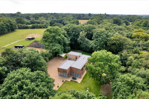 341207 - Drone - Clifton.jpg