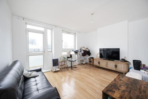 London, E3 - property photo