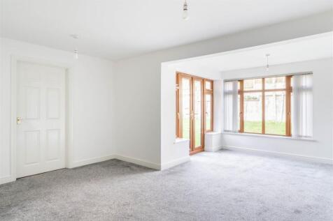 Living Room-2.jpg